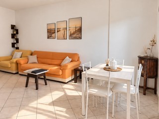 Appartamento in Vendita a Asciano, 125'000&euro;, 120 m², arredato, con Box