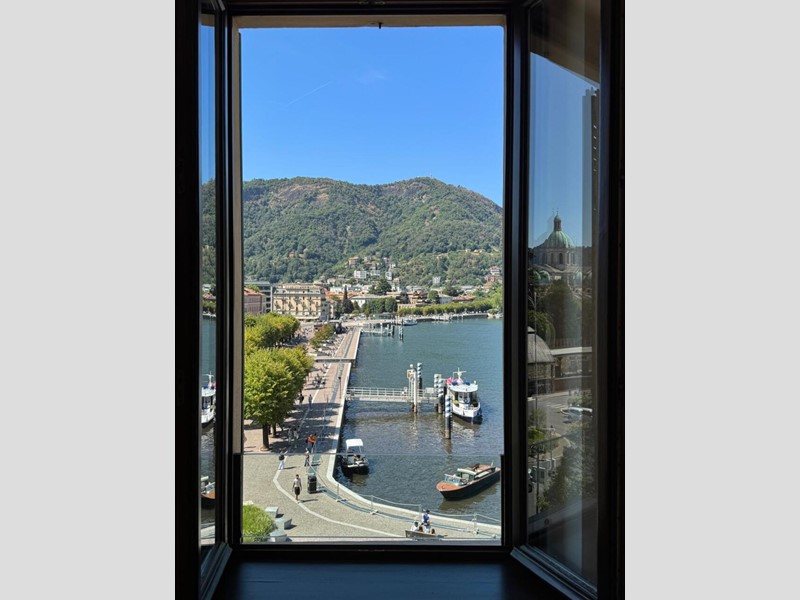Trilocale in Affitto a Como, 1'600&euro;, 84 m², con Box