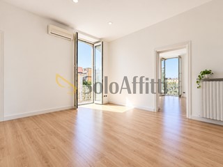 Trilocale in Affitto a Napoli, zona Bagnoli, 690&euro;, 70 m²