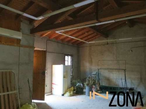 Trilocale in Vendita a Misinto, 52'500&euro;, 109 m²