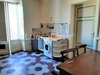 Appartamento in Affitto a Lucca, 1'100&euro;, 140 m², arredato
