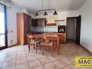 Quadrilocale in Vendita a Casciana Terme Lari, zona Perignano, 140'000&euro;, 92 m², con Box