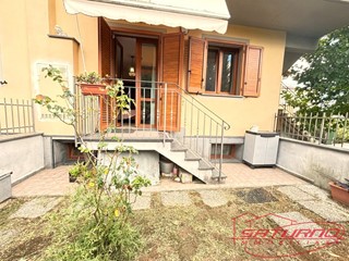 Quadrilocale in Vendita a Lucca, zona Sant'Angelo In Campo, 300'000&euro;, 140 m², arredato