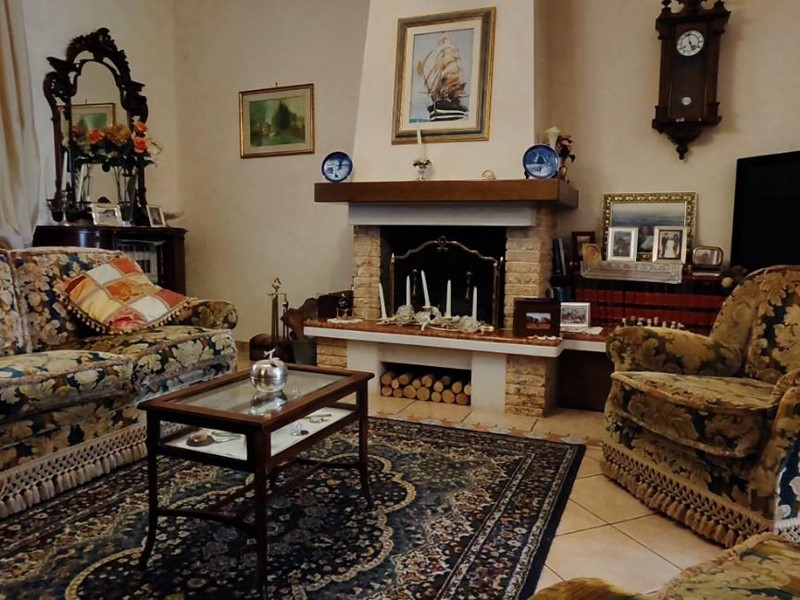 Appartamento in Vendita a Montopoli in Val d'Arno, zona Marti, 143'000&euro;, 125 m²