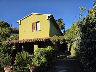 Bilocale in Vendita a Montescudaio, 120'000&euro;, 40 m², arredato