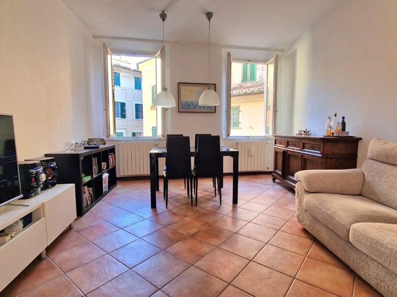 Appartamento in Vendita a Carrara, 149'000&euro;, 120 m², arredato