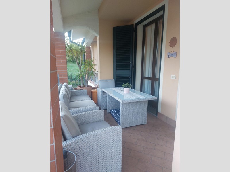 Trilocale in Vendita a Montopoli in Val d'Arno, zona San Romano, 170'000&euro;, 80 m², con Box