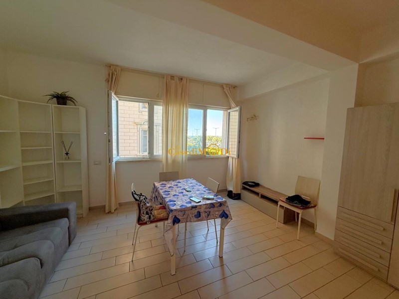 Monolocale in Vendita a Livorno, 150'000&euro;, 50 m², arredato