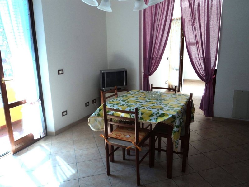 Trilocale in Affitto a Massa, zona Marina di Massa, 650&euro;, 70 m², arredato