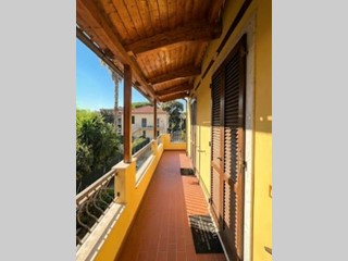 Trilocale in Affitto a Massa, zona Marina di Massa, 650&euro;, 70 m², arredato
