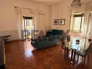 Appartamento in Affitto a Palermo, 900&euro;, 129 m²