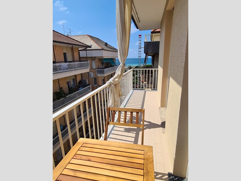 Attico in Affitto a Chiavari, 1'000&euro;, 95 m²