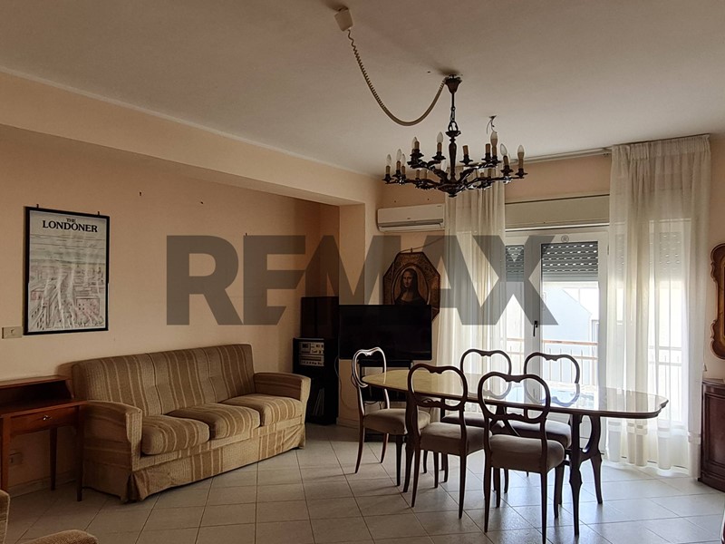 Quadrilocale in Affitto a Lentini, 600&euro;, 126 m²