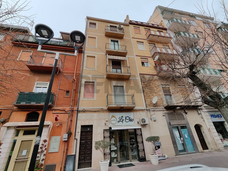 Appartamento in Vendita a Piazza Armerina, 84'000&euro;, 150 m²