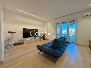 Quadrilocale in Vendita a Sirolo, 470'000&euro;, 144 m²