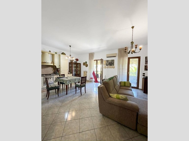 Appartamento in Vendita a Avellino, 290'000&euro;, 160 m²