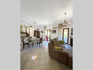 Appartamento in Vendita a Avellino, 290'000&euro;, 160 m²