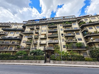 Appartamento in Vendita a Palermo, 250'000&euro;, 170 m²