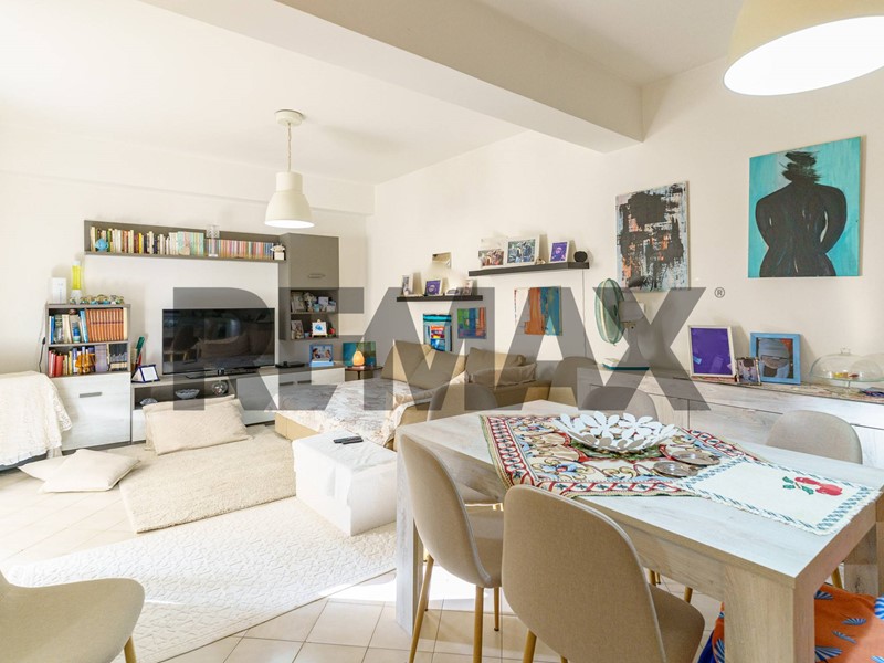 Trilocale in Vendita a Aci Catena, 87'000&euro;, 96 m²