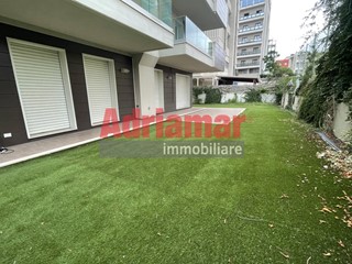 Appartamento in Vendita a Pesaro, 700'000&euro;, 180 m²