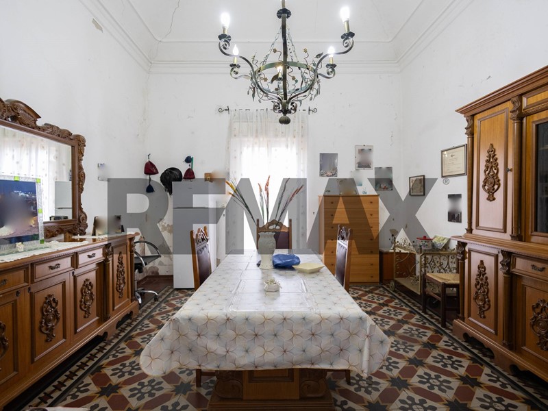 Trilocale in Vendita a Catania, 63'000&euro;, 85 m²