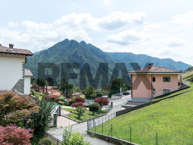 Trilocale in Vendita a Premolo, 65'000&euro;, 85 m²