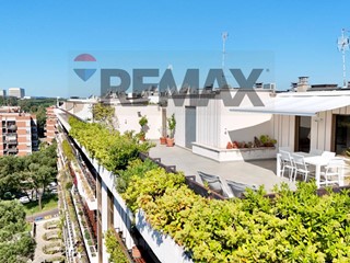 Attico in Vendita a Roma, 920'000&euro;, 200 m²