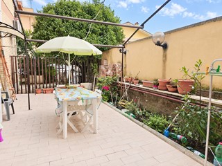 Trilocale in Vendita a Roma, 207'000&euro;, 94 m²