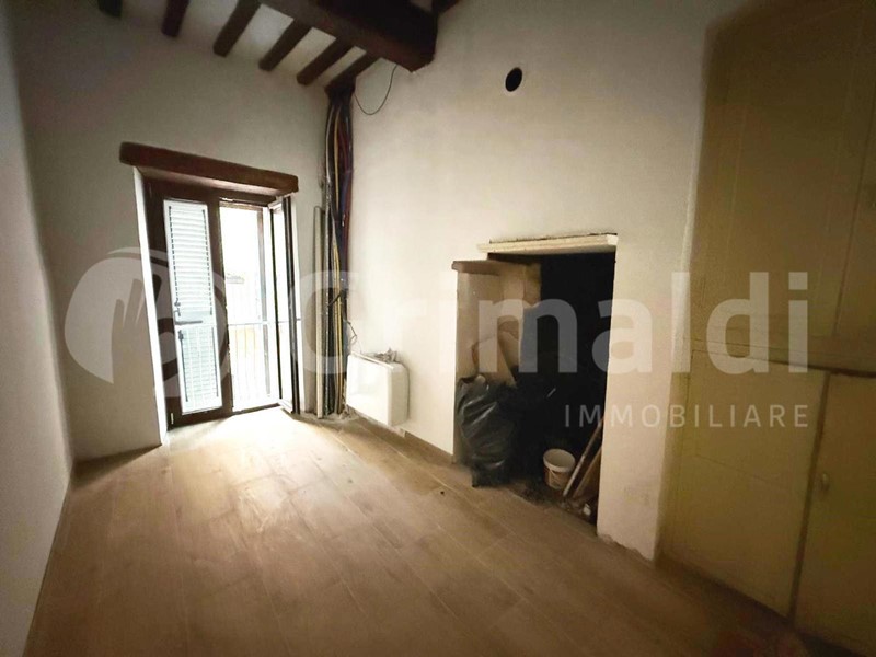 Trilocale in Vendita a San Venanzo, 68'000&euro;, 65 m²