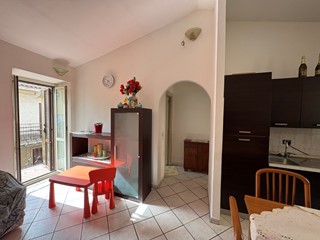 Quadrilocale in Vendita a Montorio Romano, 39'000&euro;, 70 m², arredato