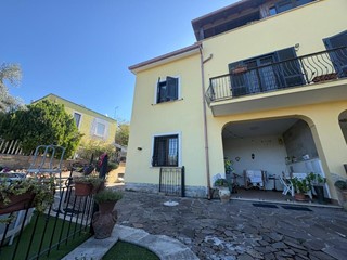 Appartamento in Vendita a Marcellina, 165'000&euro;, 130 m²