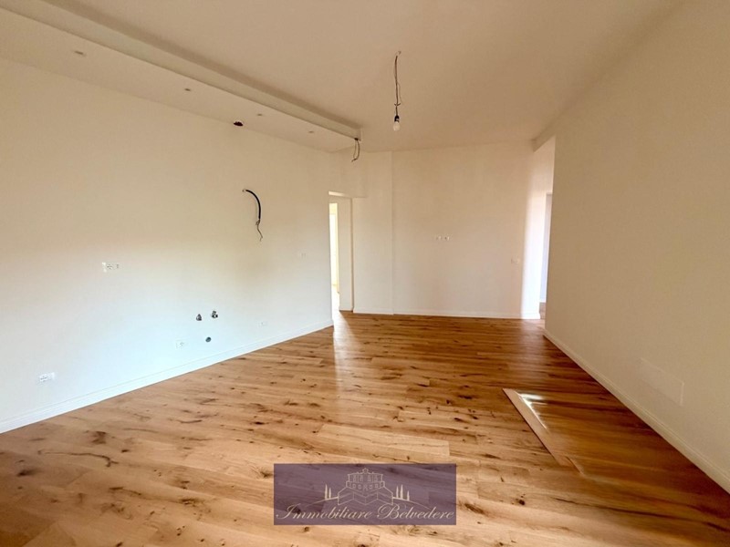Quadrilocale in Vendita a Firenze, zona L'Isolotto, 350'000&euro;, 100 m²