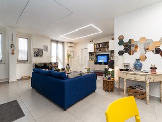 Bilocale in Vendita a Catania, 139'000&euro;, 74 m², arredato