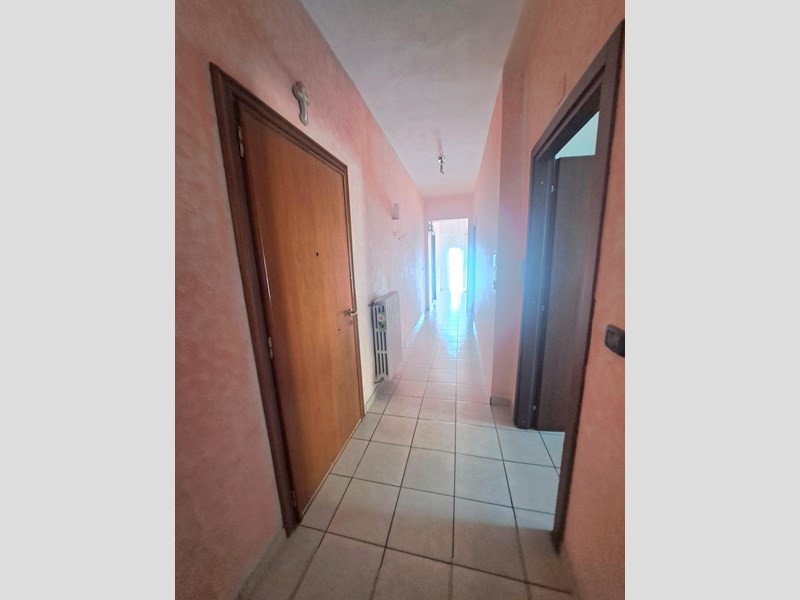 Quadrilocale in Vendita a San Salvo, zona Via Tintoretto, 130'000&euro;, 100 m²