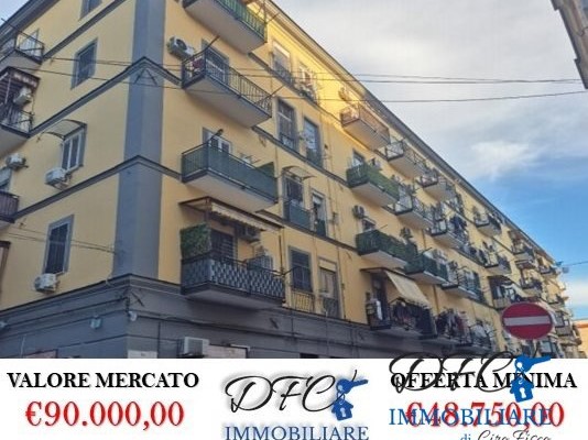 Trilocale in Vendita a Napoli, 48'750&euro;, 40 m²