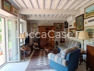 Quadrilocale in Affitto a Lucca, 1'400&euro;, 90 m², arredato