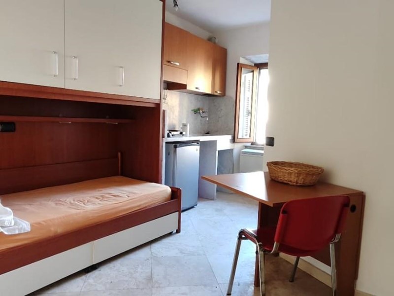Monolocale in Affitto a Carrara, 400&euro;, 17 m², arredato