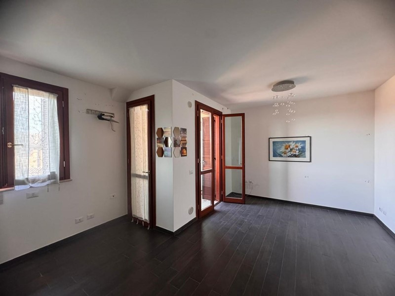 Trilocale in Vendita a Sovicille, zona San Rocco a Pilli, 156'000&euro;, 66 m²