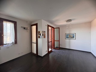Trilocale in Vendita a Sovicille, zona San Rocco a Pilli, 156'000&euro;, 66 m²