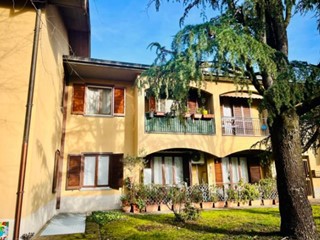 Appartamento in Vendita a Fara Gera d'Adda, 90'726&euro;, 93 m², con Box