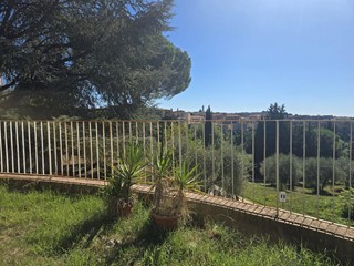 Appartamento in Affitto a Siena, 900&euro;, 100 m², arredato