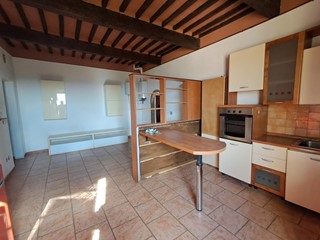 Quadrilocale in Vendita a Capannoli, zona San Pietro In Belvedere, 88'000&euro;, 85 m²