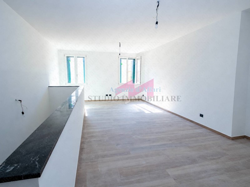 Quadrilocale in Vendita a Melara, 110'000&euro;, 75 m²