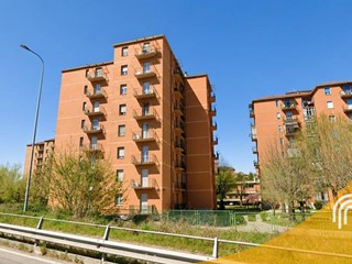 Quadrilocale in Vendita a Venaria Reale, 174'000&euro;, 105 m²
