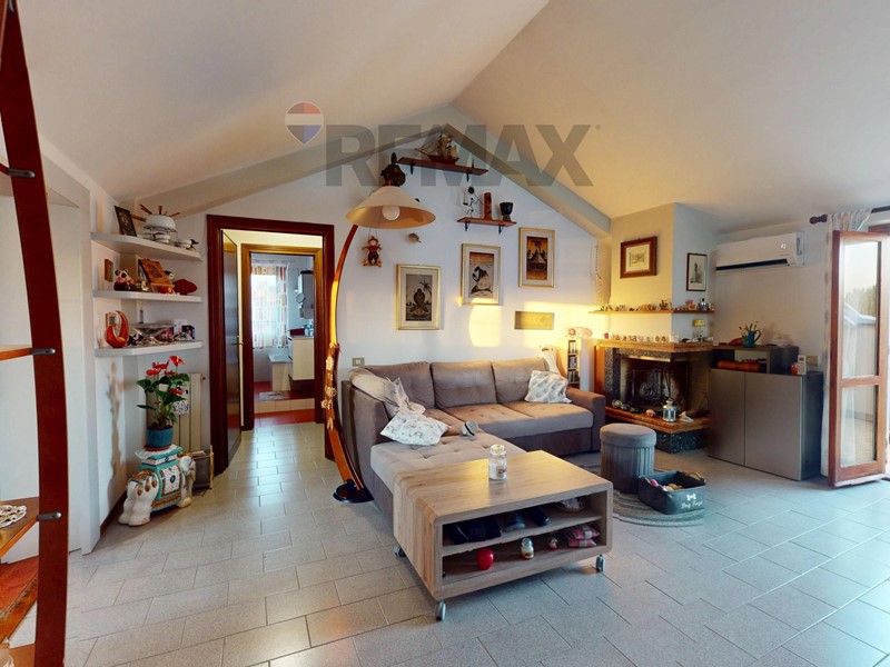 Attico in Vendita a Bastia Umbra, 122'000&euro;, 63 m²