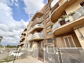 Appartamento in Vendita a Caltagirone, 83'000&euro;, 159 m²
