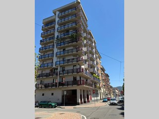Appartamento in Vendita a Torino, 350'000&euro;, 124 m²