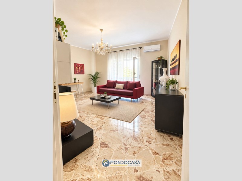 Quadrilocale in Vendita a Salerno, 355'000&euro;, 150 m²