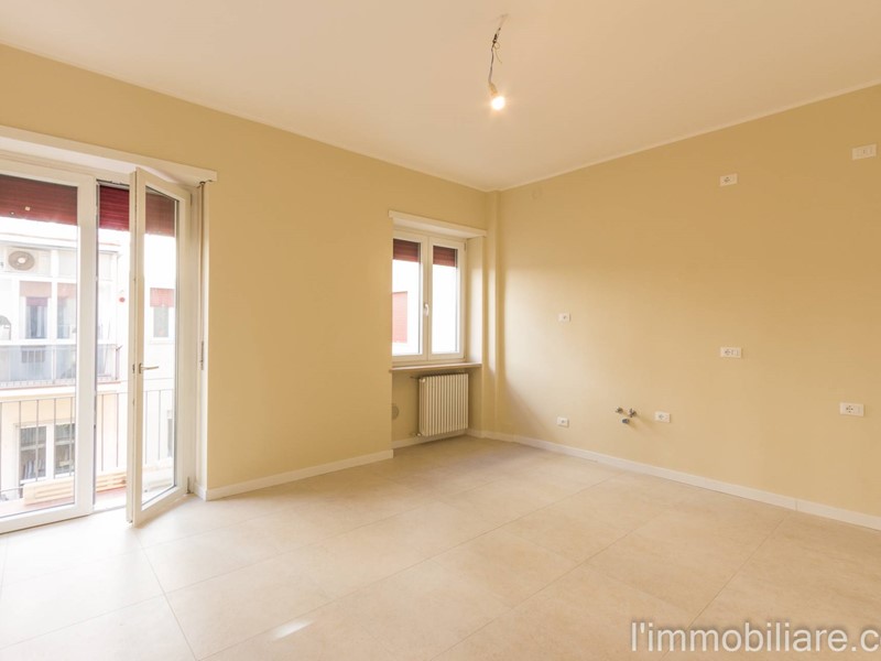 Bilocale in Affitto a Verona, 850&euro;, 55 m²