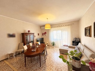 Quadrilocale in Vendita a Civita Castellana, 105'000&euro;, 95 m², con Box